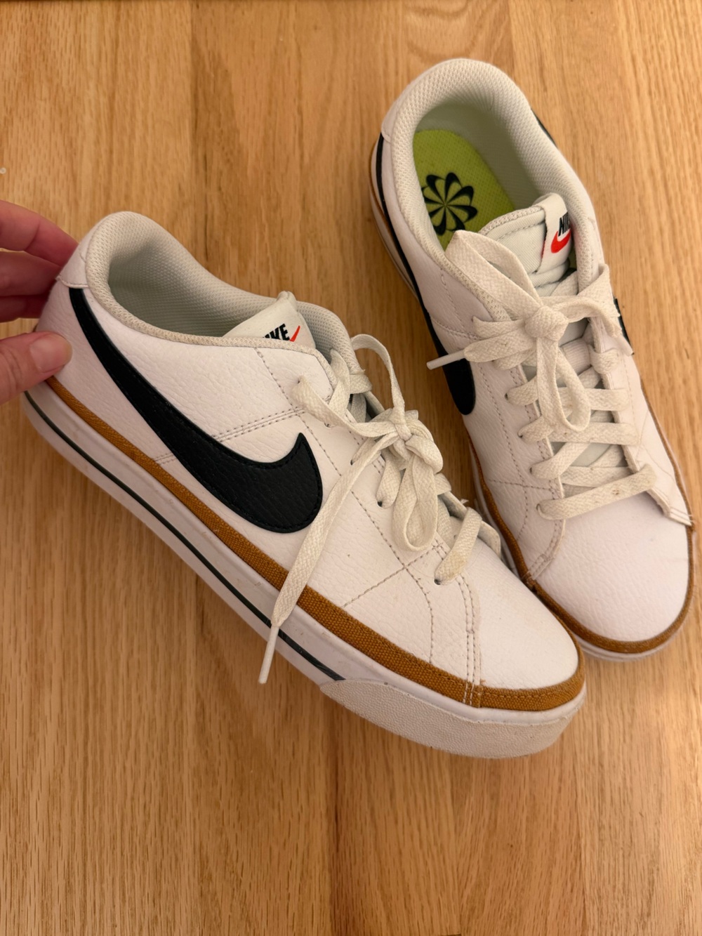 Nike Court Legacy